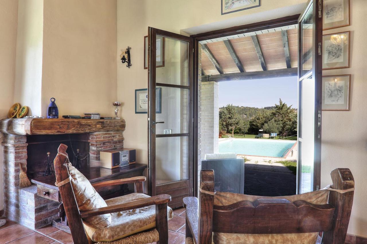 Appartamento Uva - Agriturismo Le Selvole Pomarance Εξωτερικό φωτογραφία