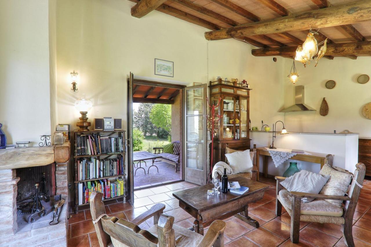 Appartamento Uva - Agriturismo Le Selvole Pomarance Εξωτερικό φωτογραφία