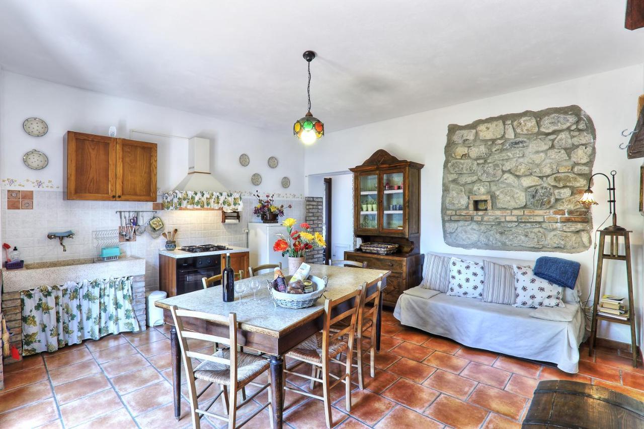 Appartamento Uva - Agriturismo Le Selvole Pomarance Εξωτερικό φωτογραφία